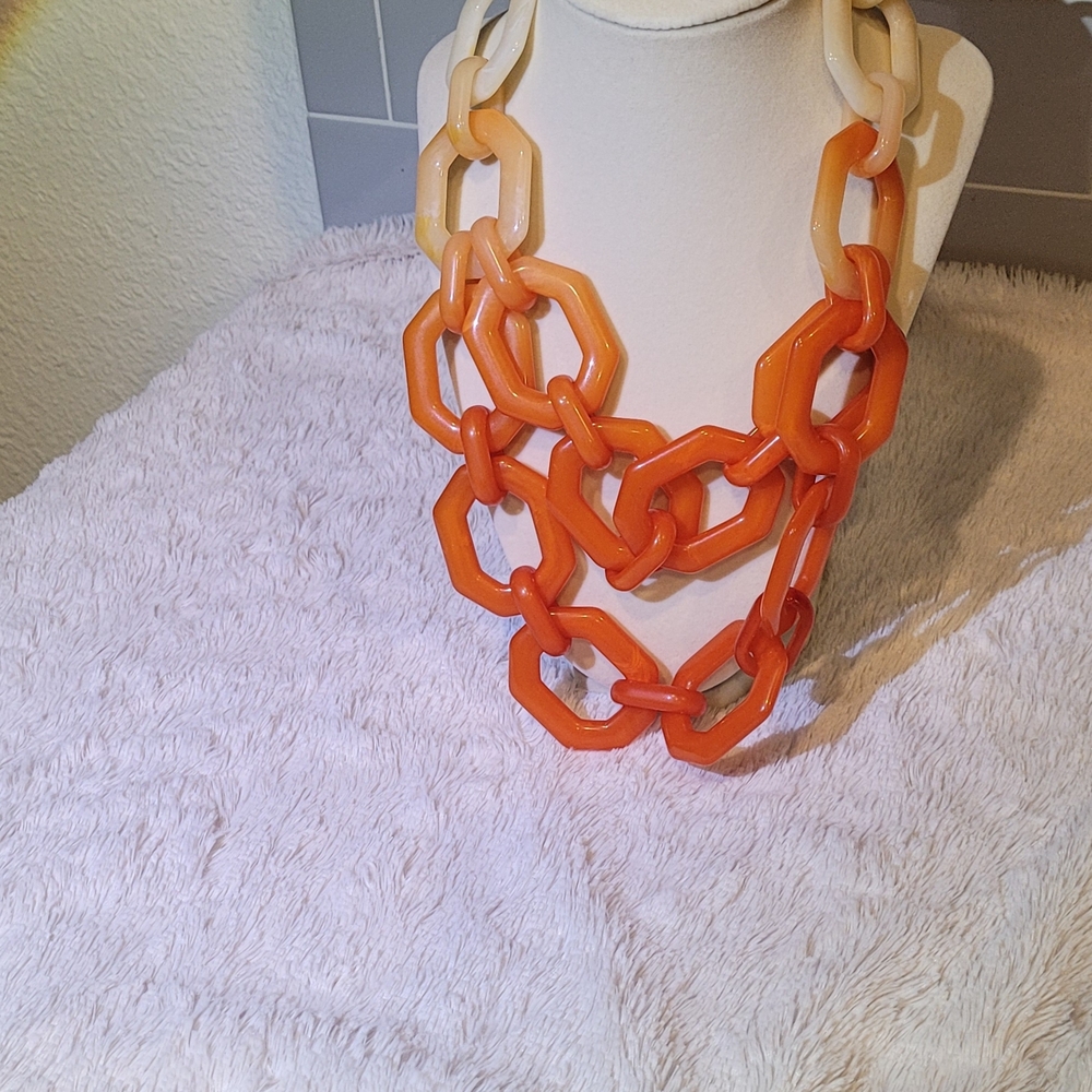 Alisha D, Made In Italy, Chunky Orange and Cream Chain Necklace